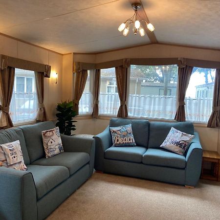 Mudeford Beach Lodge Εξωτερικό φωτογραφία