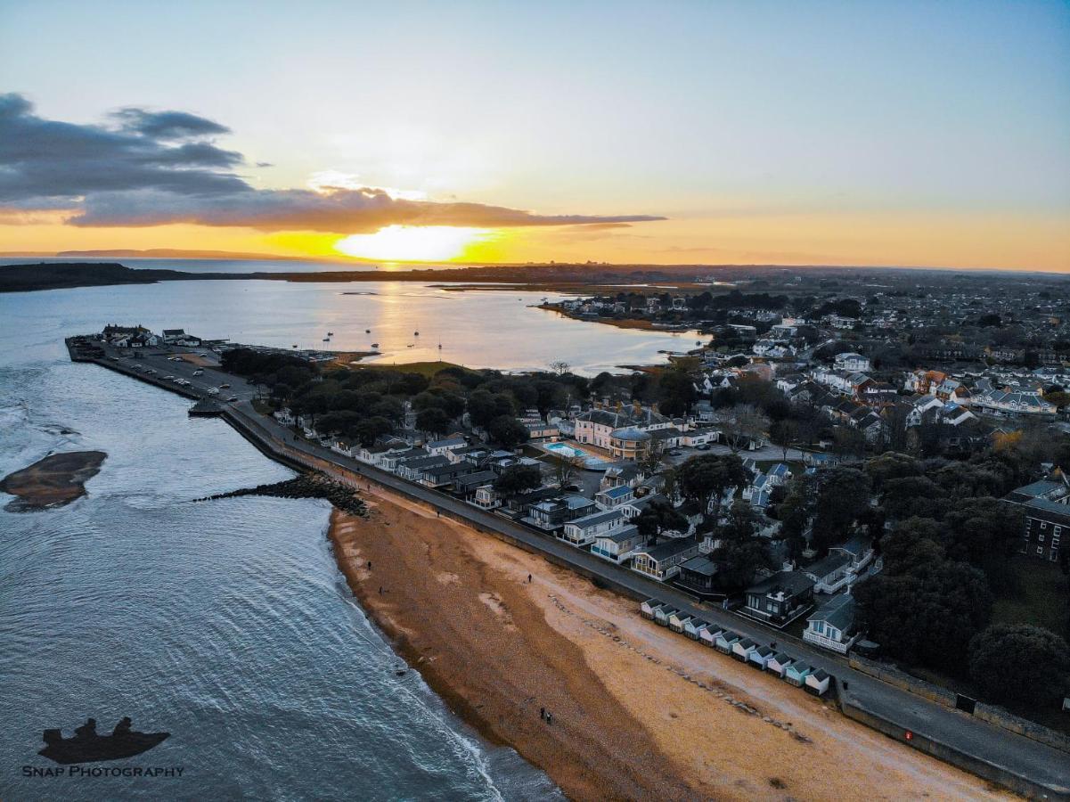 Mudeford Beach Lodge Εξωτερικό φωτογραφία